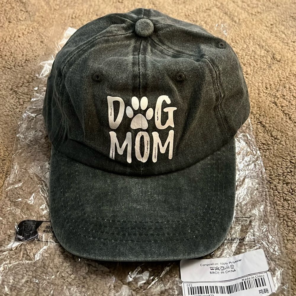 NEW Dog Mom Adjustable Distressed Baseball Cap